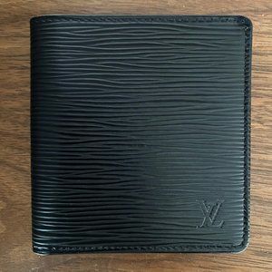 Louis Vuitton Epi Leather Wallet/Billfold, Black — Never Used; circa mid-2000's